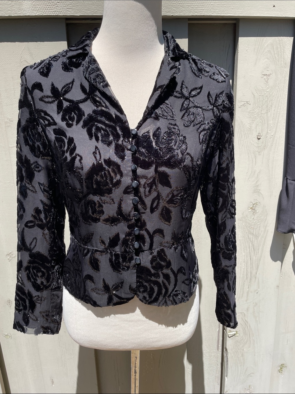 Talbots Petites Black Floral Burnout Button-Front Blouse size 4